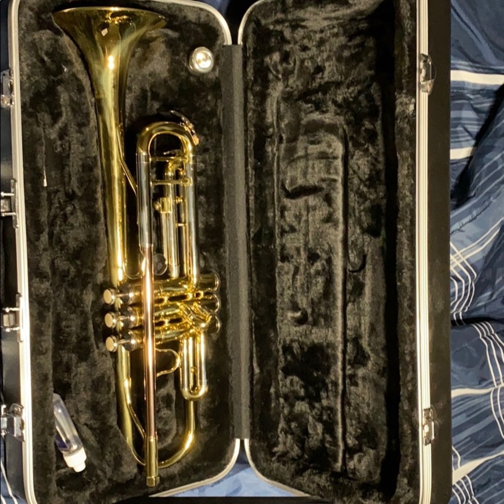 I am selling a Trumpet